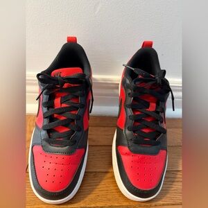 Nike Men's Black and Red Sneakers